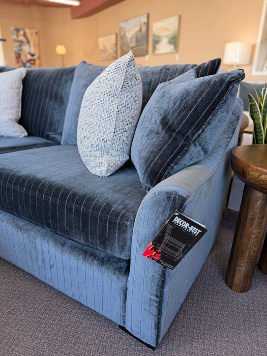 2112 Sofa
