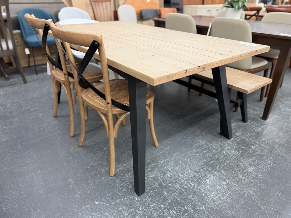 Viva 67" Extension Table, Bench & 4 Chairs