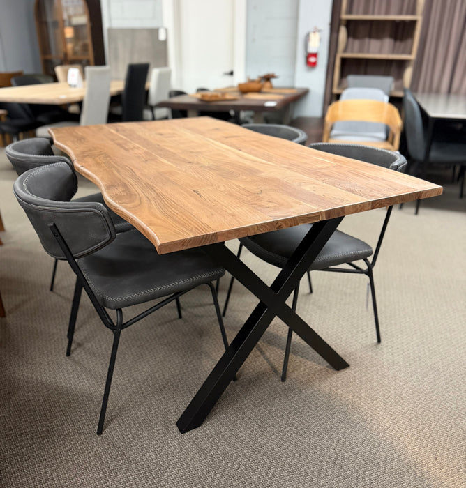 Freeform 63" Dining Table w/4 Chairs