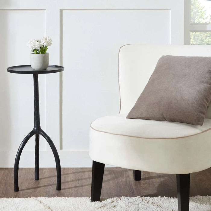 Konsta Side Table
