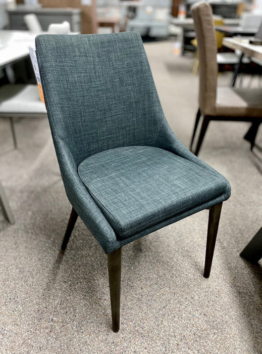 Provence Round Dining Table w/4 Dining Chairs