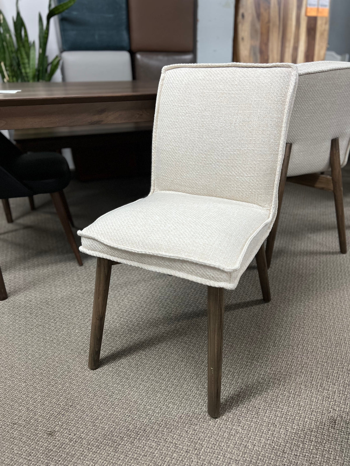 Franklyn Dining Chair — Osmond's Furniture