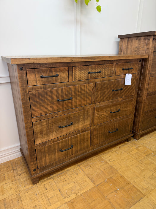 Adirondack 5 Pc. Queen Bedroom Set