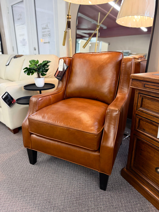 L924 Leather Chair