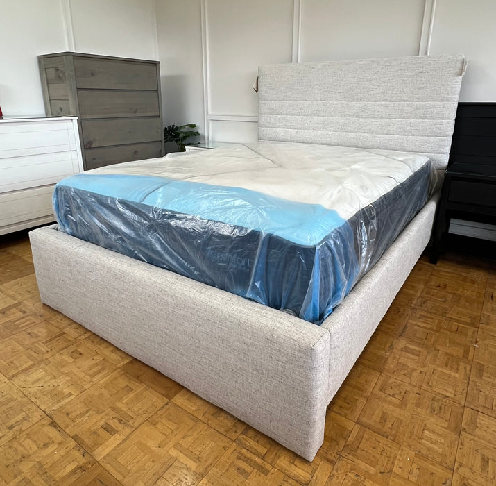 Sunset Queen Complete Platform Bed (Dicosta)