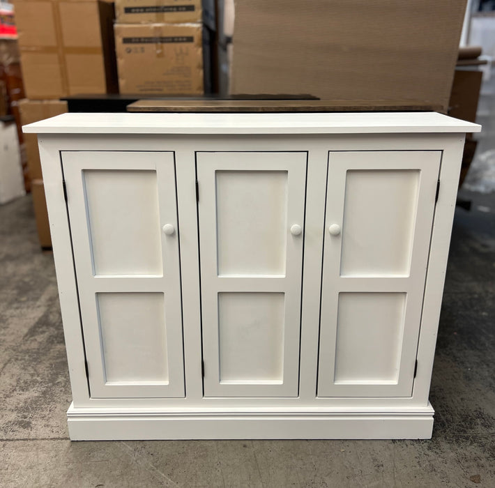 Acadian Cabinet in Antique Dove