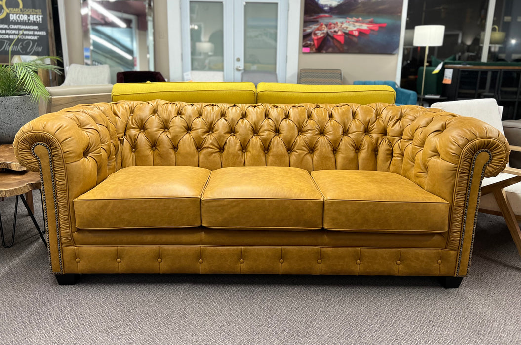 3230 Leather Sofa Suite