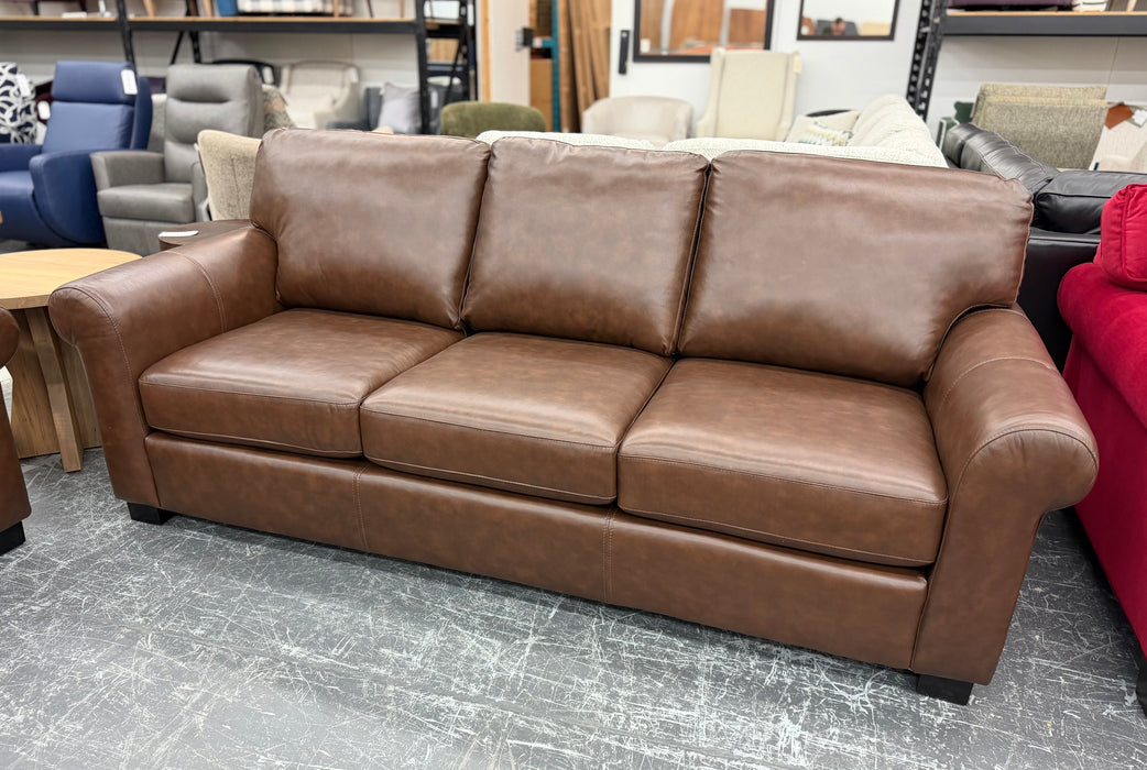 L5104 Sofa & Chair