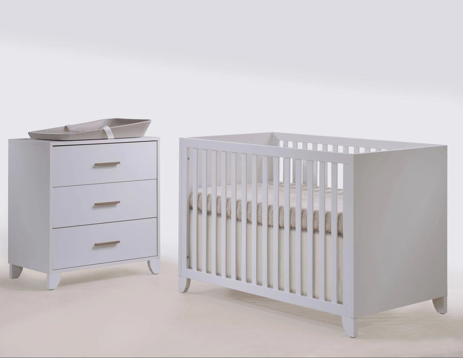 Aiko Crib and Dresser Combo