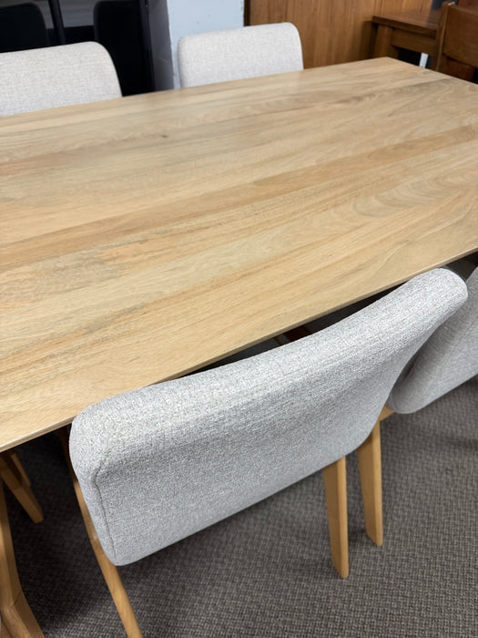 Kenzo 84" Dining Table w/ 6 Dining Chairs