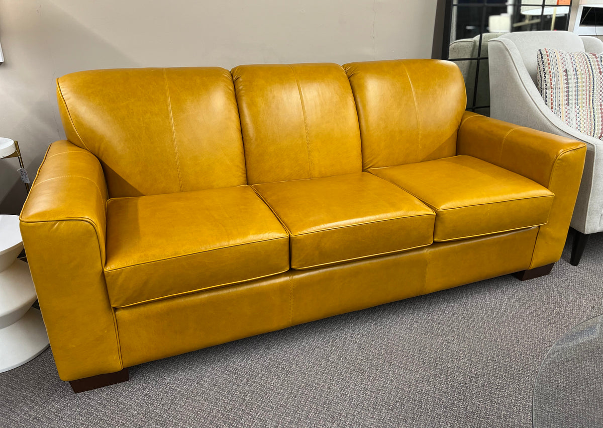 3705 Leather Sofa & Loveseat — Osmond's Furniture