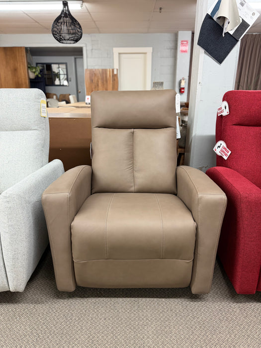 C0042 Swivel Glider Recliner w/Power