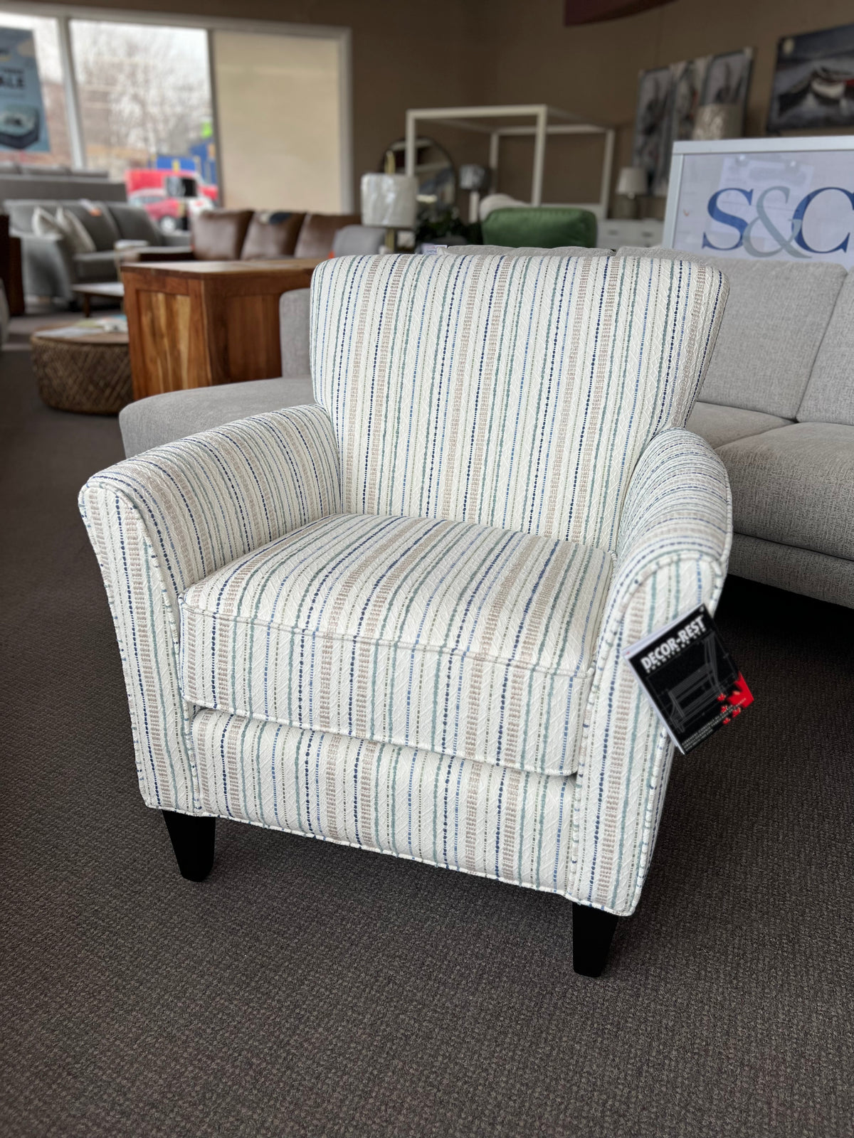 2668 Accent Chair — Osmond's Furniture