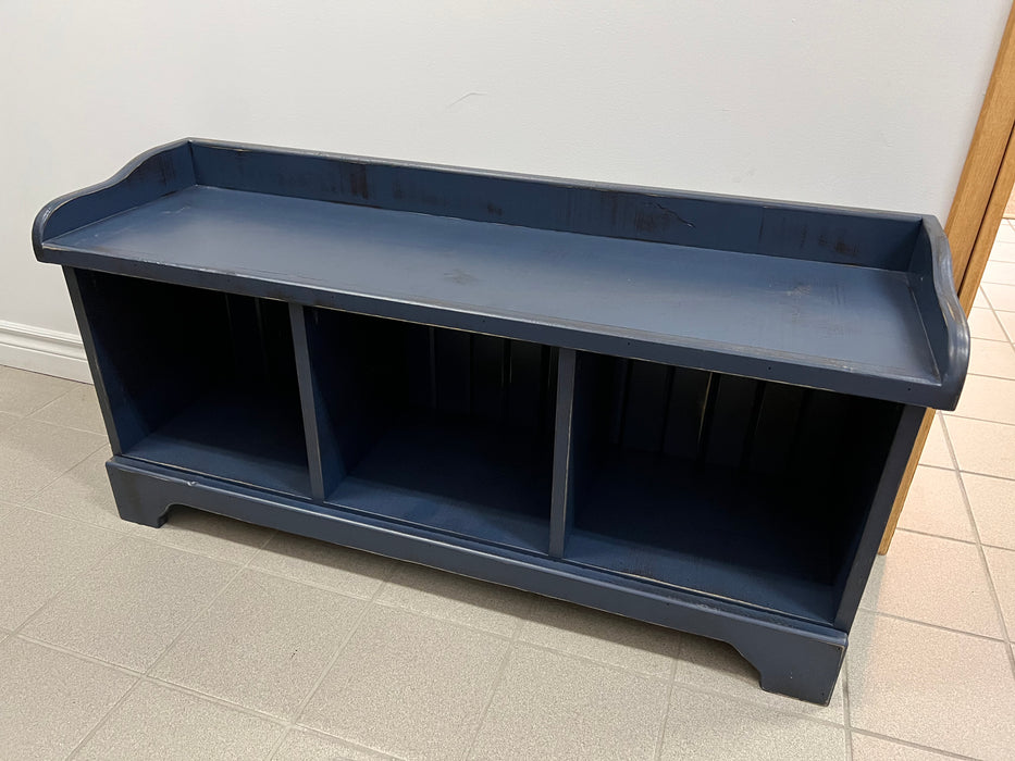 3-Cube Cubby Bench