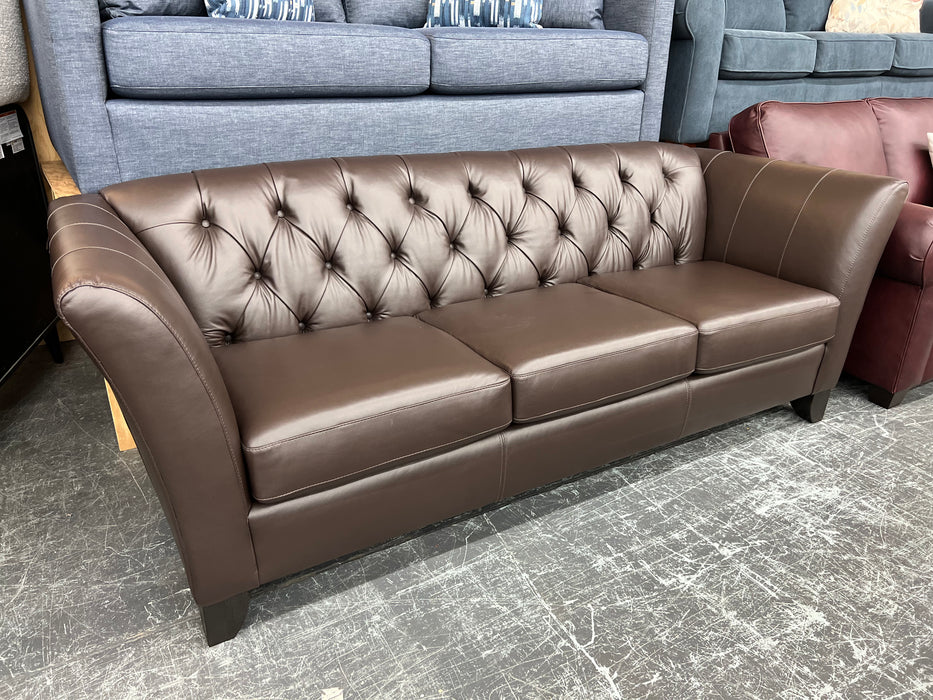 L771 Leather Sofa & Loveseat Set