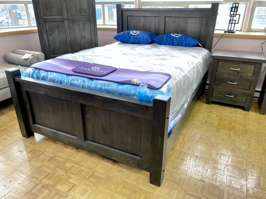 Rustic 80" King Poster Bed