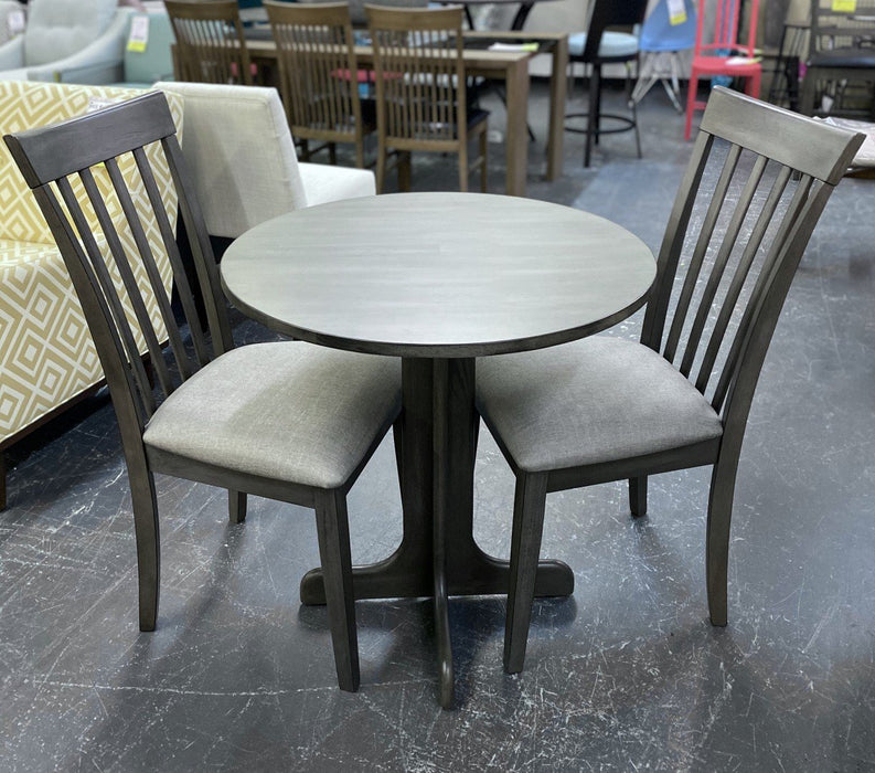 Delfini - Round Pedestal Dining Table w/2 Chairs Set in Grey