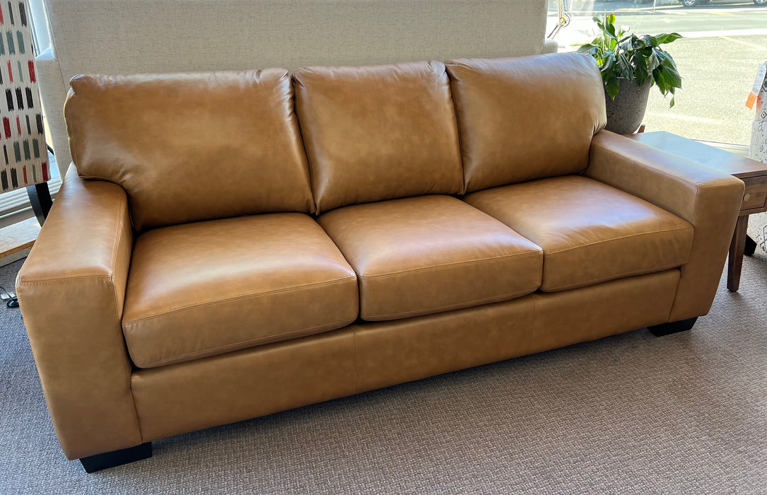 3A3 Leather Alessandra Sofa and Loveseat