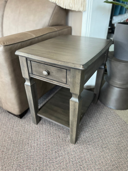 Annapolis End Table(s)
