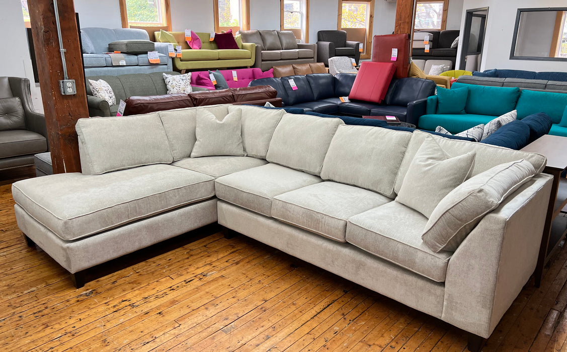 2670 2 Pc Sectional