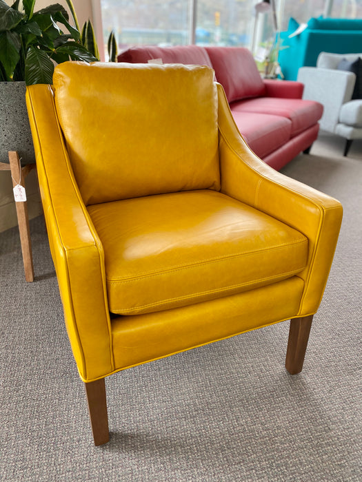 7308 Leather Chair