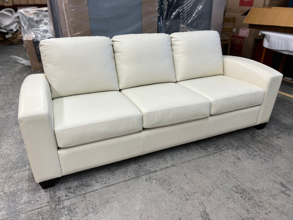7003 Sofa/Sectional Suite