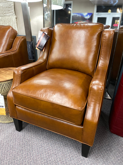 L924 Leather Chair