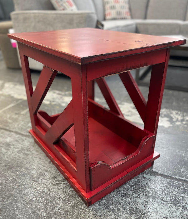 Pet Bed End Table in Vintage Berry/Black