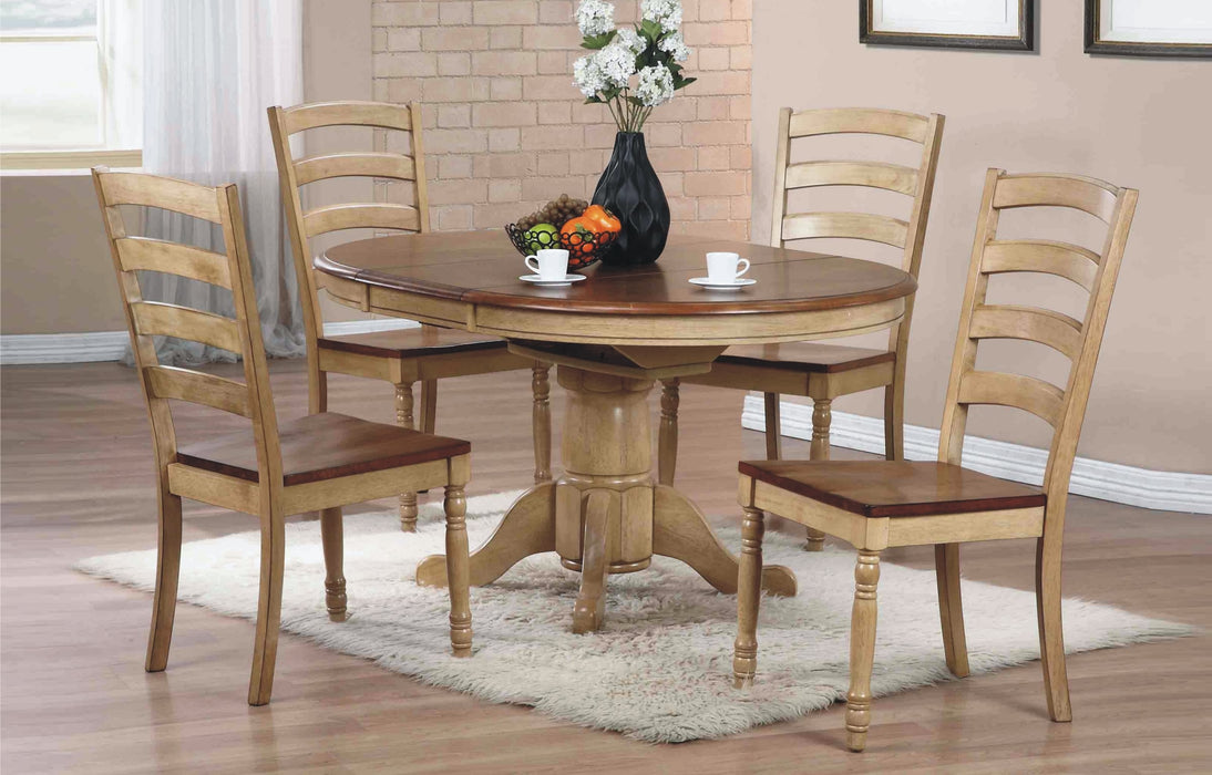 Quaint Retreat 42"(57") Round Dining Table w/4 Chairs
